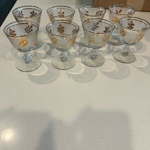 Set of 6 Antique Gold Leaf Pattern Glasses by Libbey